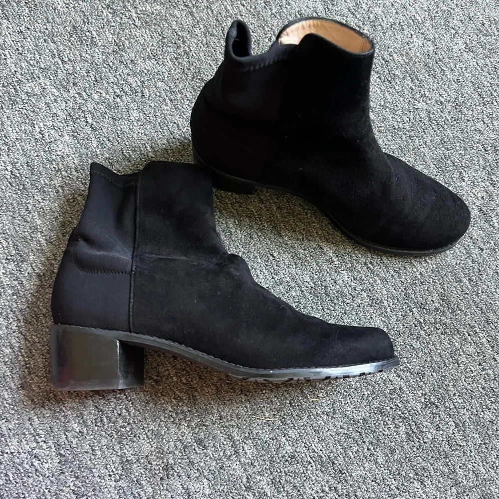 STUART WEITZMAN Easyon Reserve suede and neoprene ankle boots, size 6.5 - Picture 2 of 7